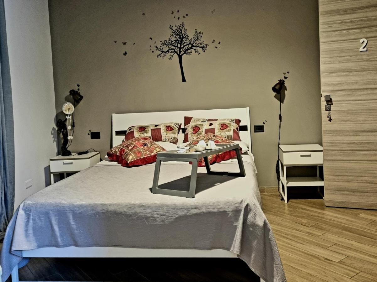 B&B Tre Passi Dalla Torre Montesarchio Exterior foto