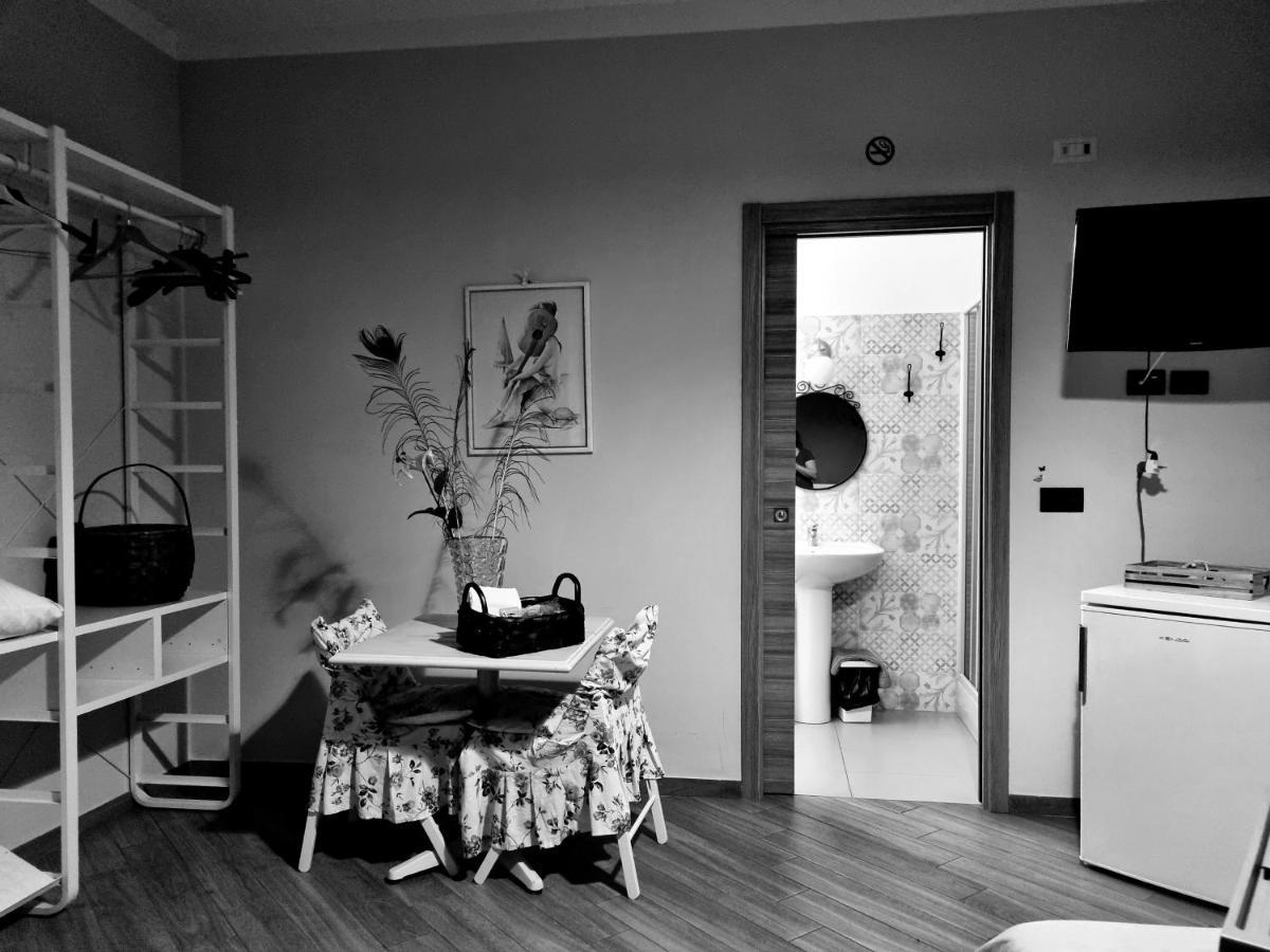 B&B Tre Passi Dalla Torre Montesarchio Exterior foto