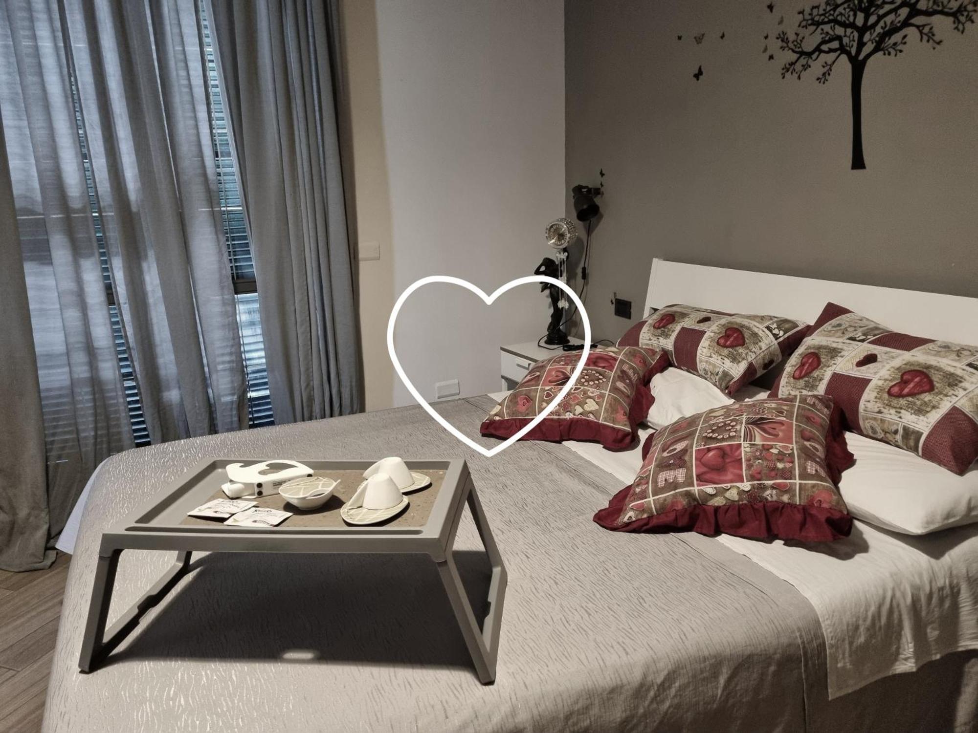 B&B Tre Passi Dalla Torre Montesarchio Habitación foto