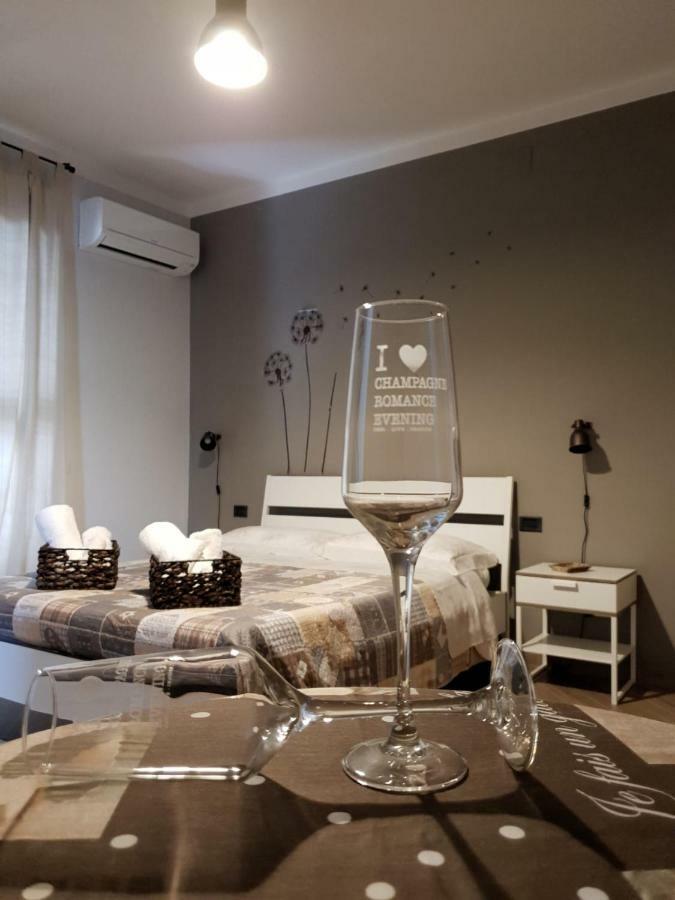 B&B Tre Passi Dalla Torre Montesarchio Exterior foto