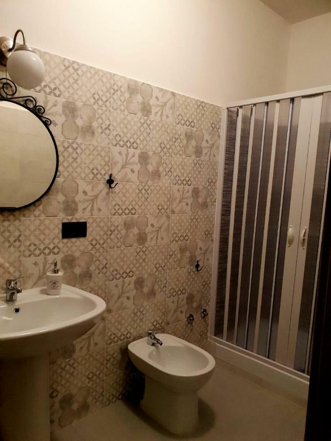 B&B Tre Passi Dalla Torre Montesarchio Exterior foto